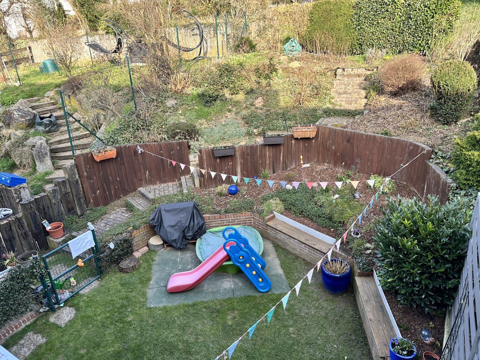 Ruhig und familienfreundlich! Reihenmittelhaus mit Garten und Stellplatz