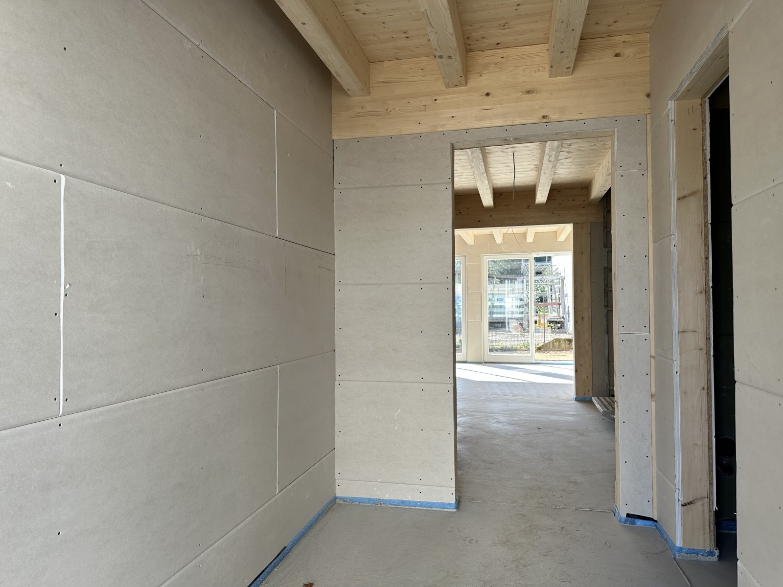 NEUBAU! Moderne Holz-Reihenhäuser (FULLWOOD) mit eigenem Garten - zentral in Weinheim