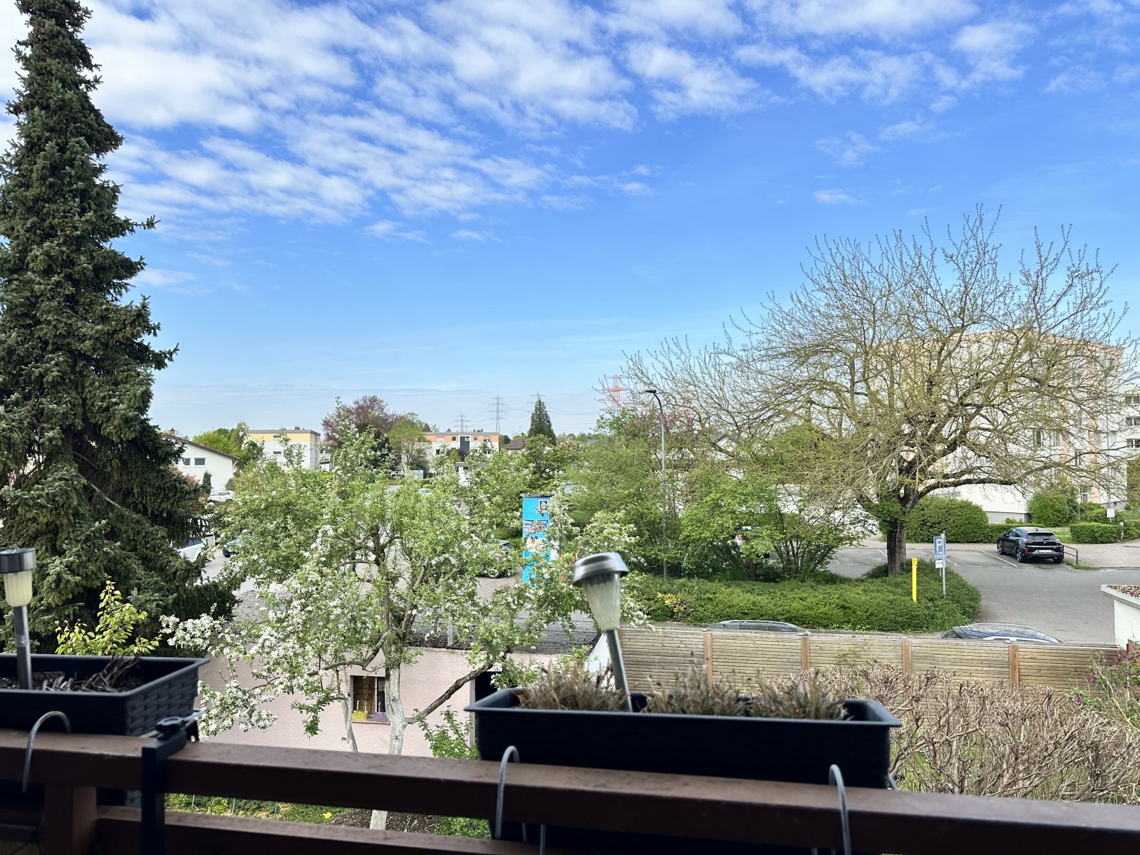 Geräumige 3-Zimmerwohnung mit Balkon und Garage in ruhiger Lage in der Weinheimer Weststadt