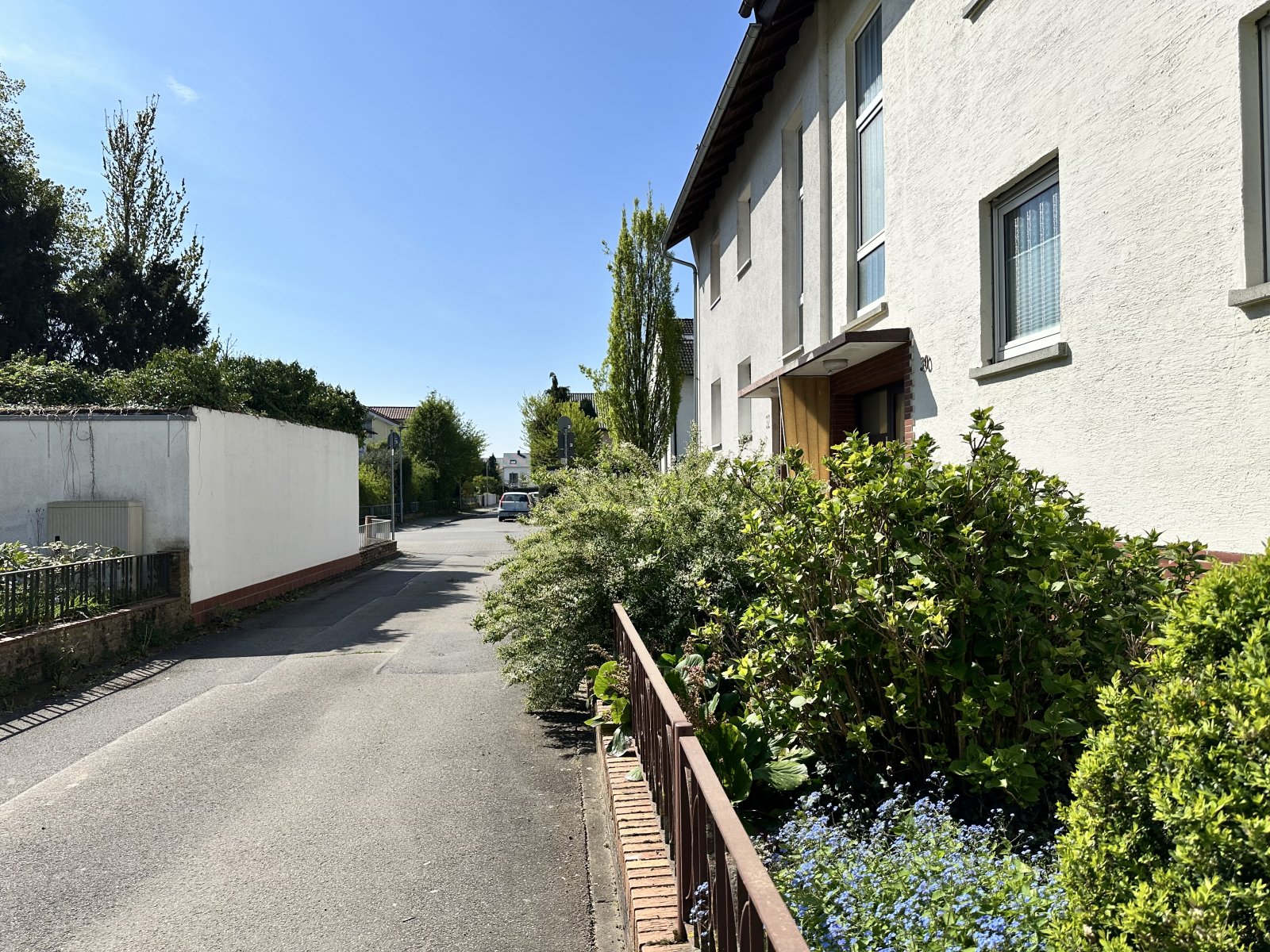 Geräumige 3-Zimmerwohnung mit Balkon und Garage in ruhiger Lage der Weinheimer Weststadt