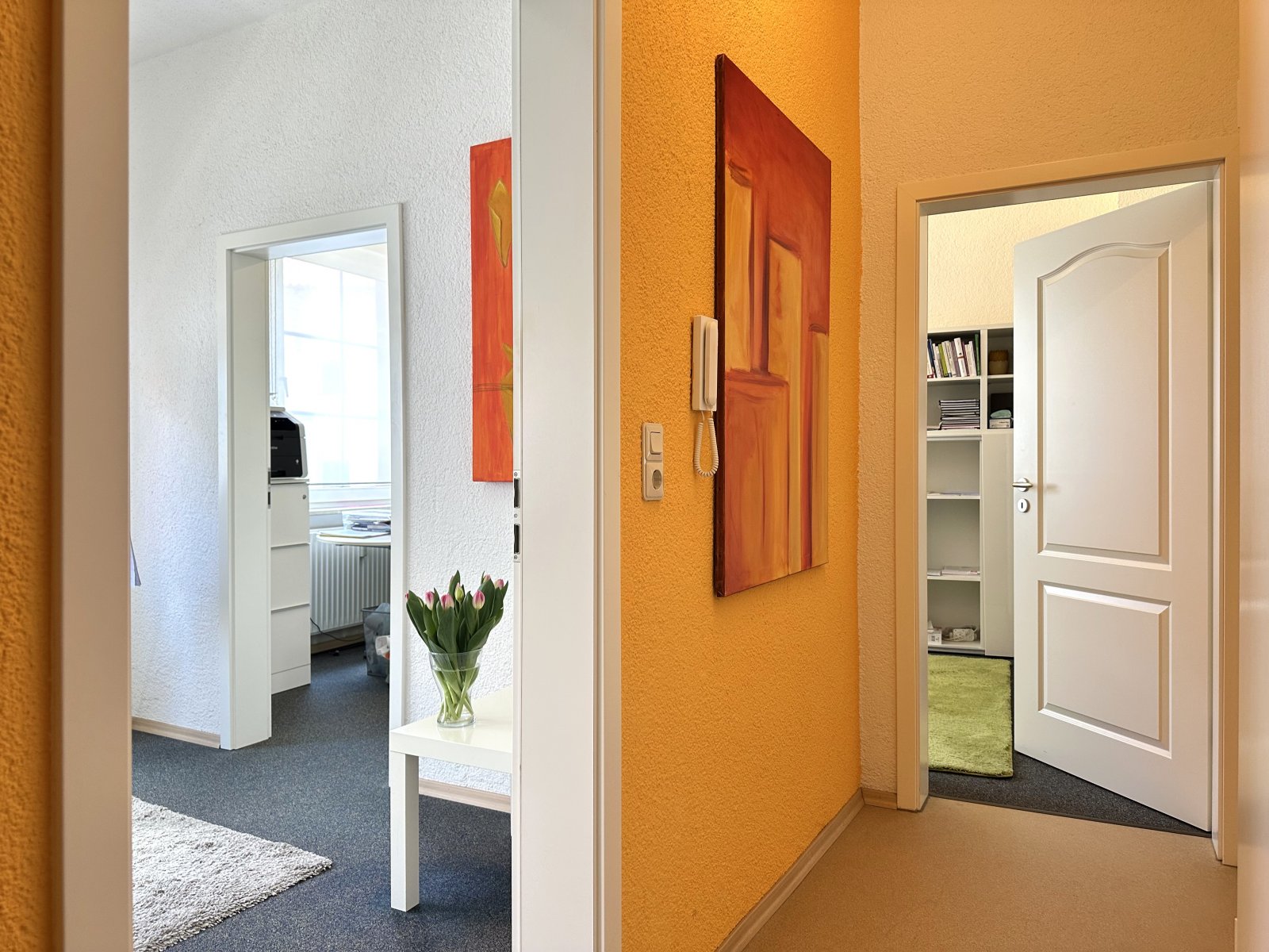 Helles Büro / Praxis in zentraler Lage von Weinheim zu vermieten