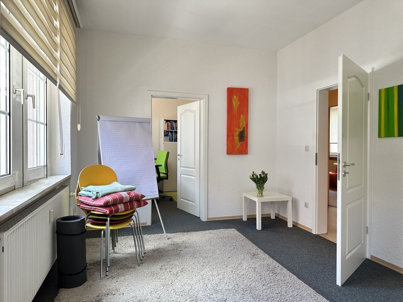 Helles Büro / Praxis in zentraler Lage von Weinheim zu vermieten