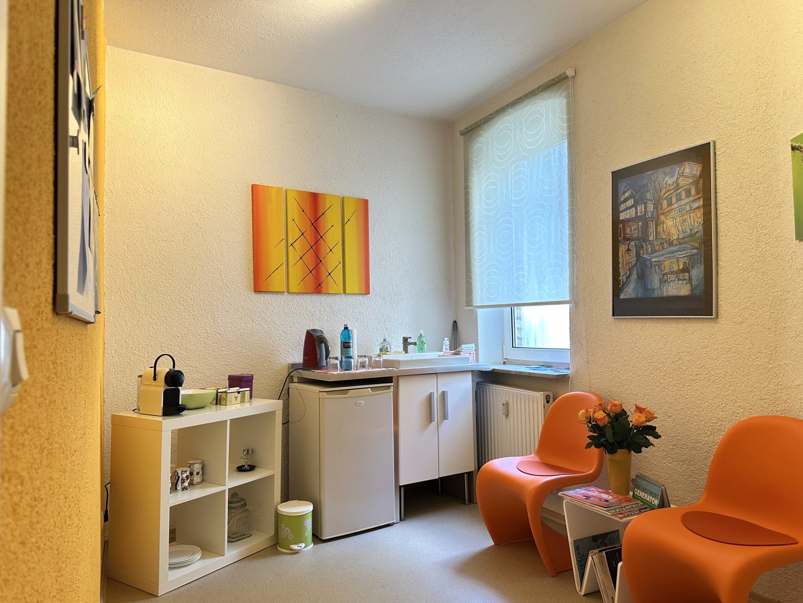 Helles Büro / Praxis in zentraler Lage von Weinheim zu vermieten