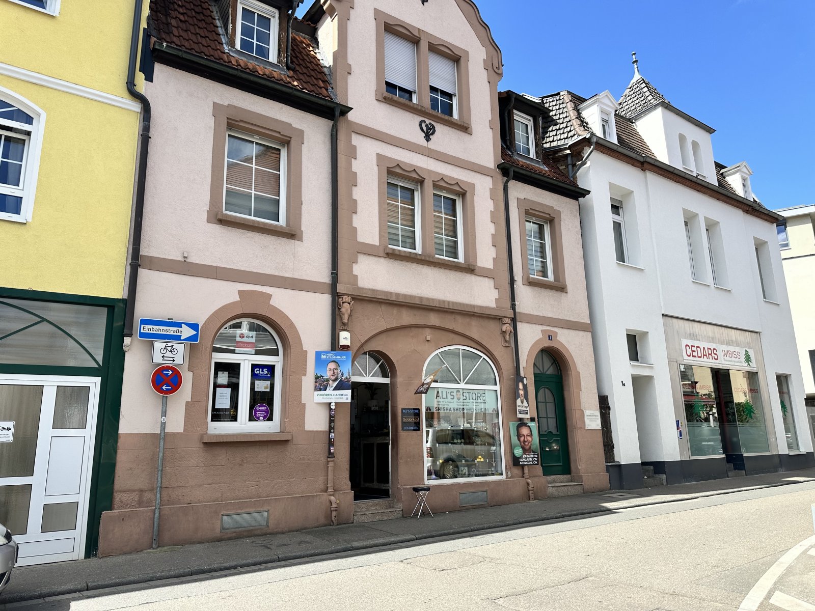 Helles Büro / Praxis in zentraler Lage von Weinheim zu vermieten