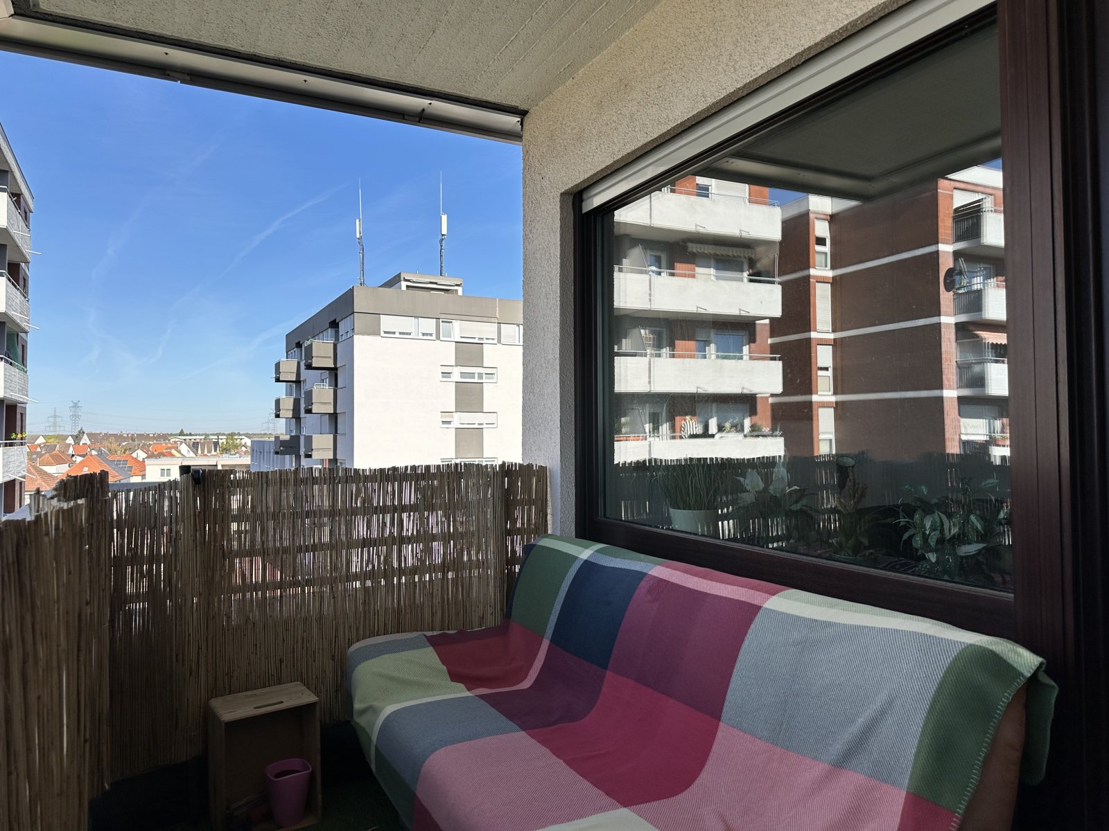 Wohnen mit Ausblick: 3-Zimmerwohnung, 2 Bäder, Balkon (Fahrstuhl vorhanden)