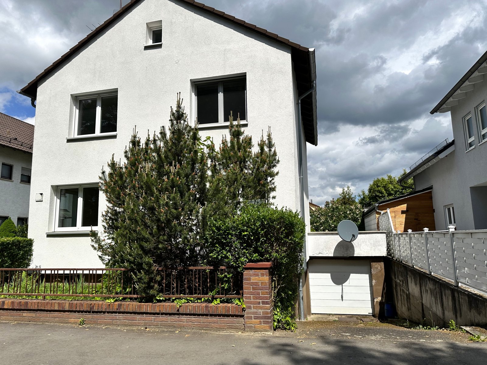 Ihr Traum vom Haus mit großem Garten, Keller & Garage