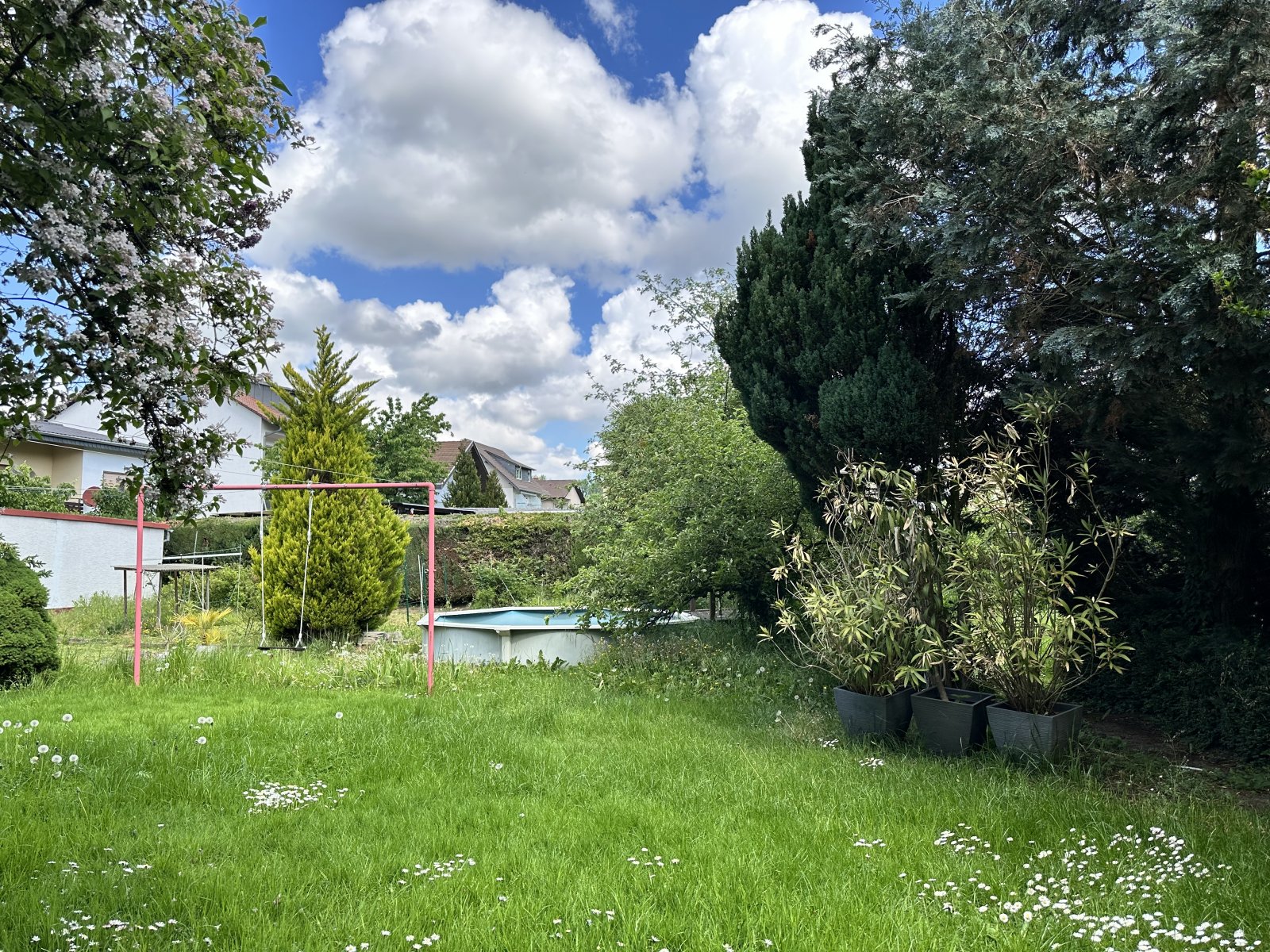 Ihr Traum vom Haus mit großem Garten, Keller & Garage