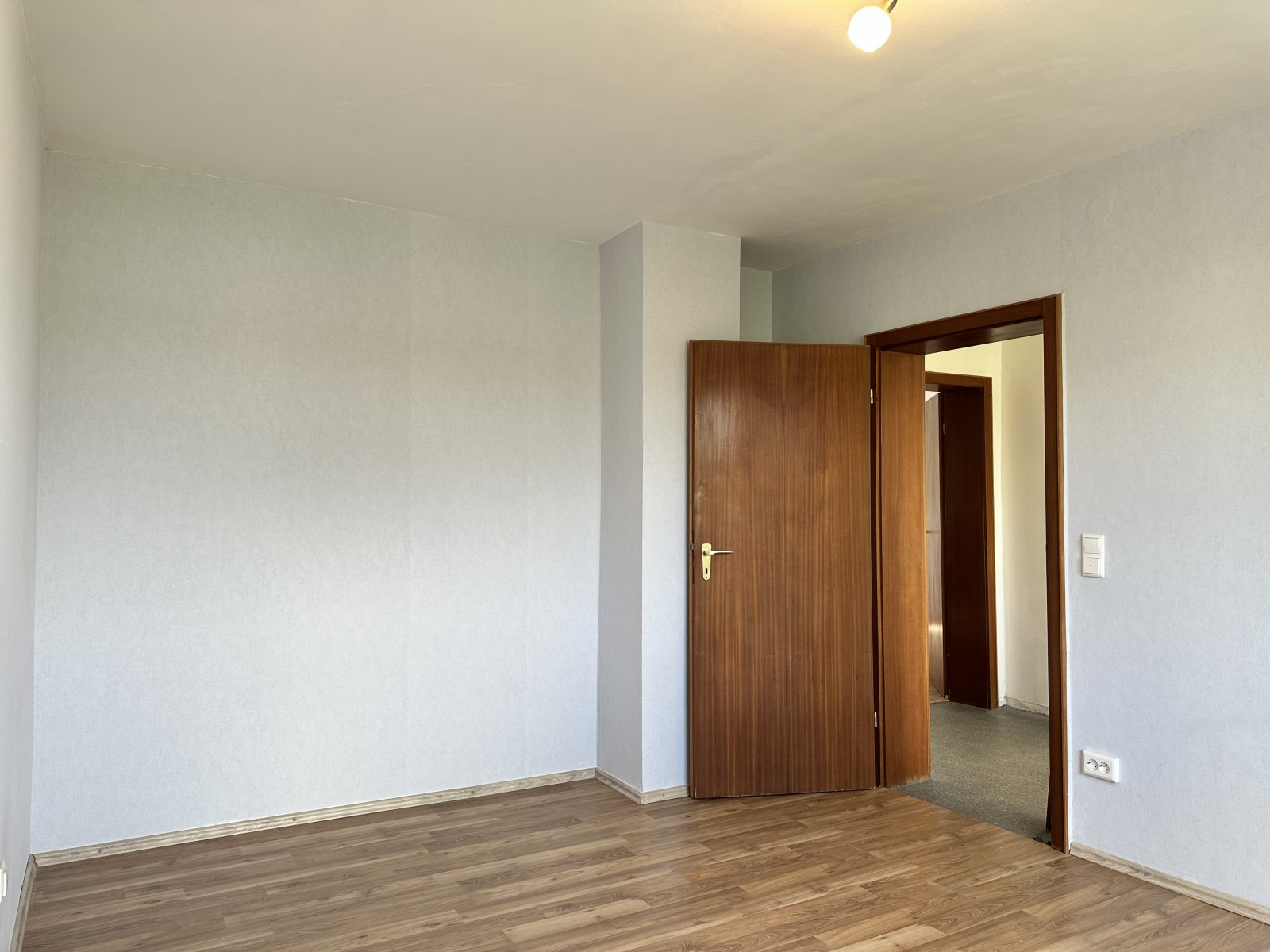 Ihr Traum vom Haus mit großem Garten, Keller & Garage