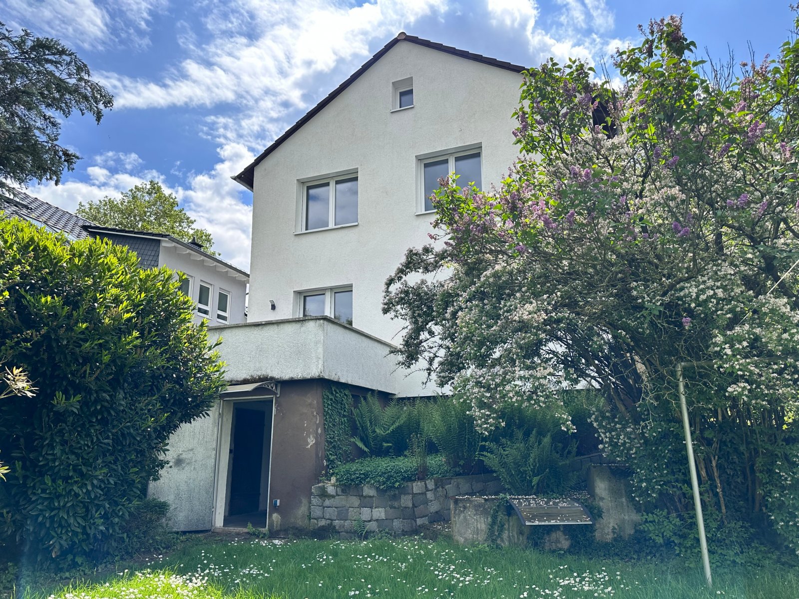 Ihr Traum vom Haus mit großem Garten, Keller & Garage