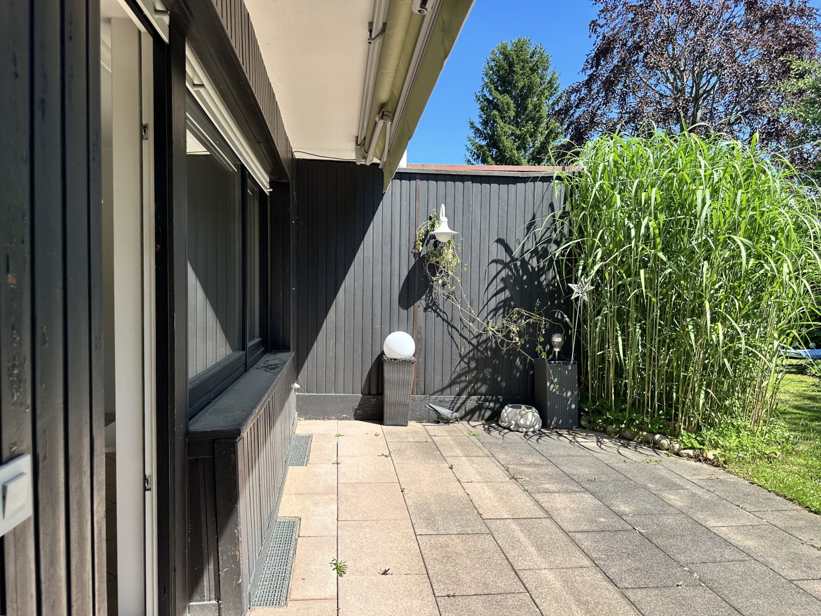 Wohnen mit Wohlfühlcharakter - Doppelhaushälfte mit Garten und Garage in beliebter Wohnlage 