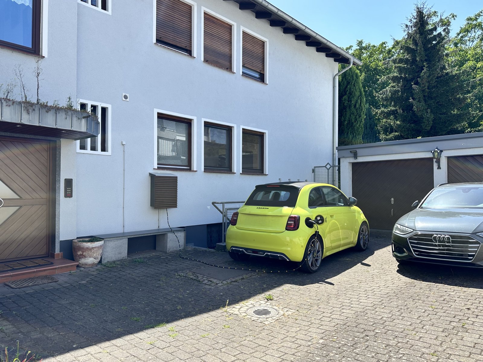 Für Gartenliebhaber: 2-Zimmerwohnung inkl. Wintergarten, großem Garten & Garagenstellplatz