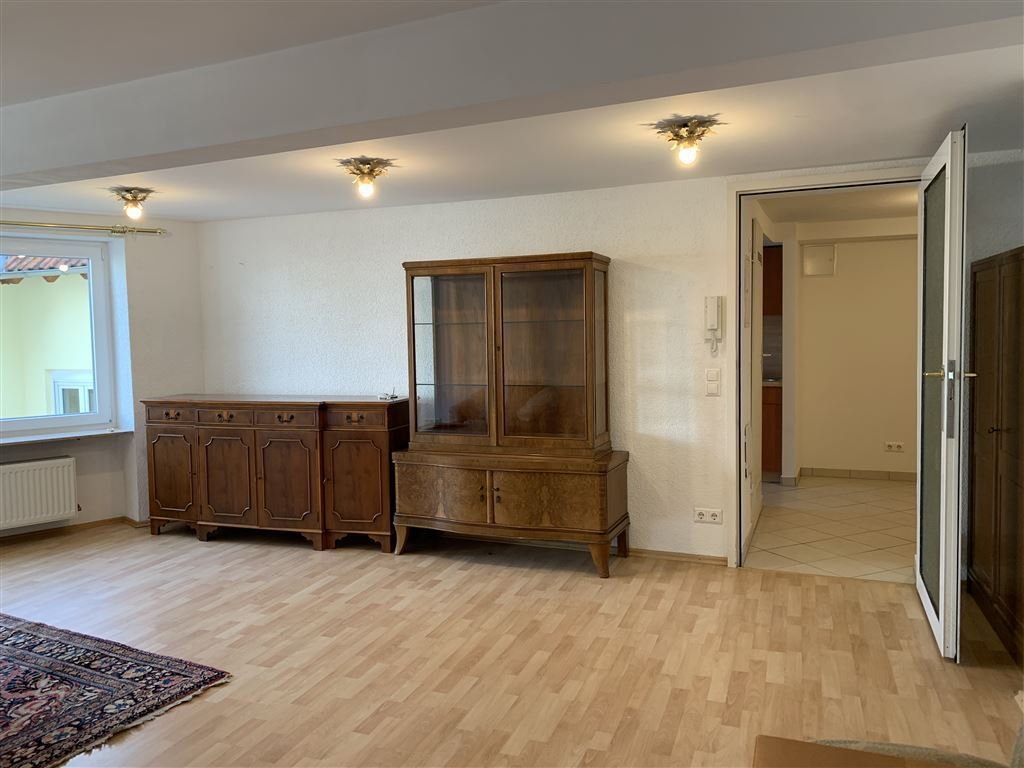 Praktische 1,5-Zimmer-Stadtwohnung mit EBK, teilmöbliert