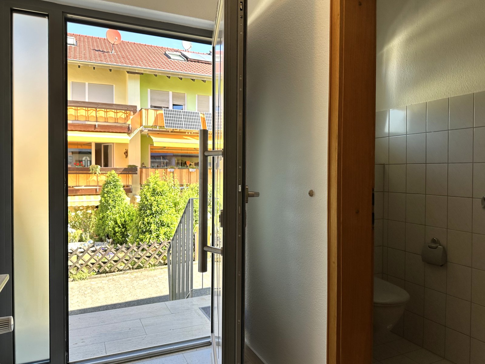 Modernisiertes Reihenendhaus mit Garten und Garage