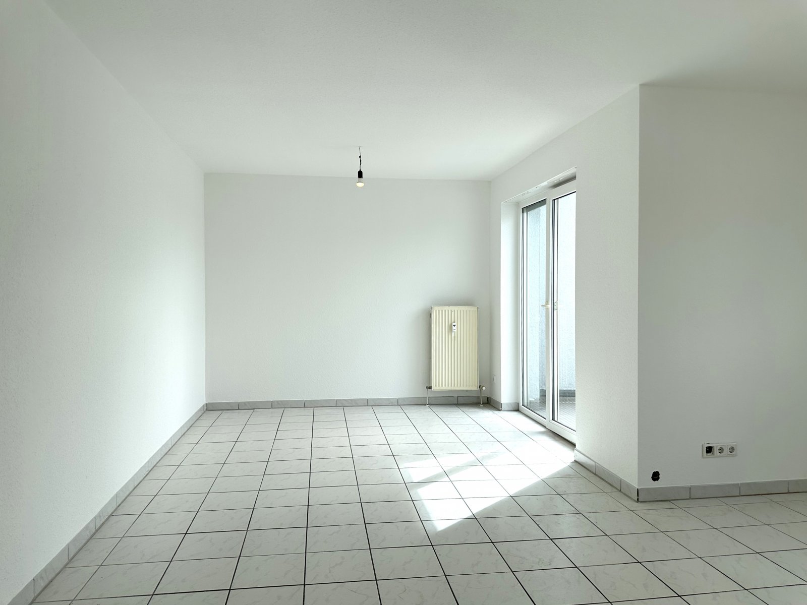 Freundliche 3-Zimmer-Maisonettwohnung mit Balkon, Keller & 2 Tiefgaragenstellplätzen