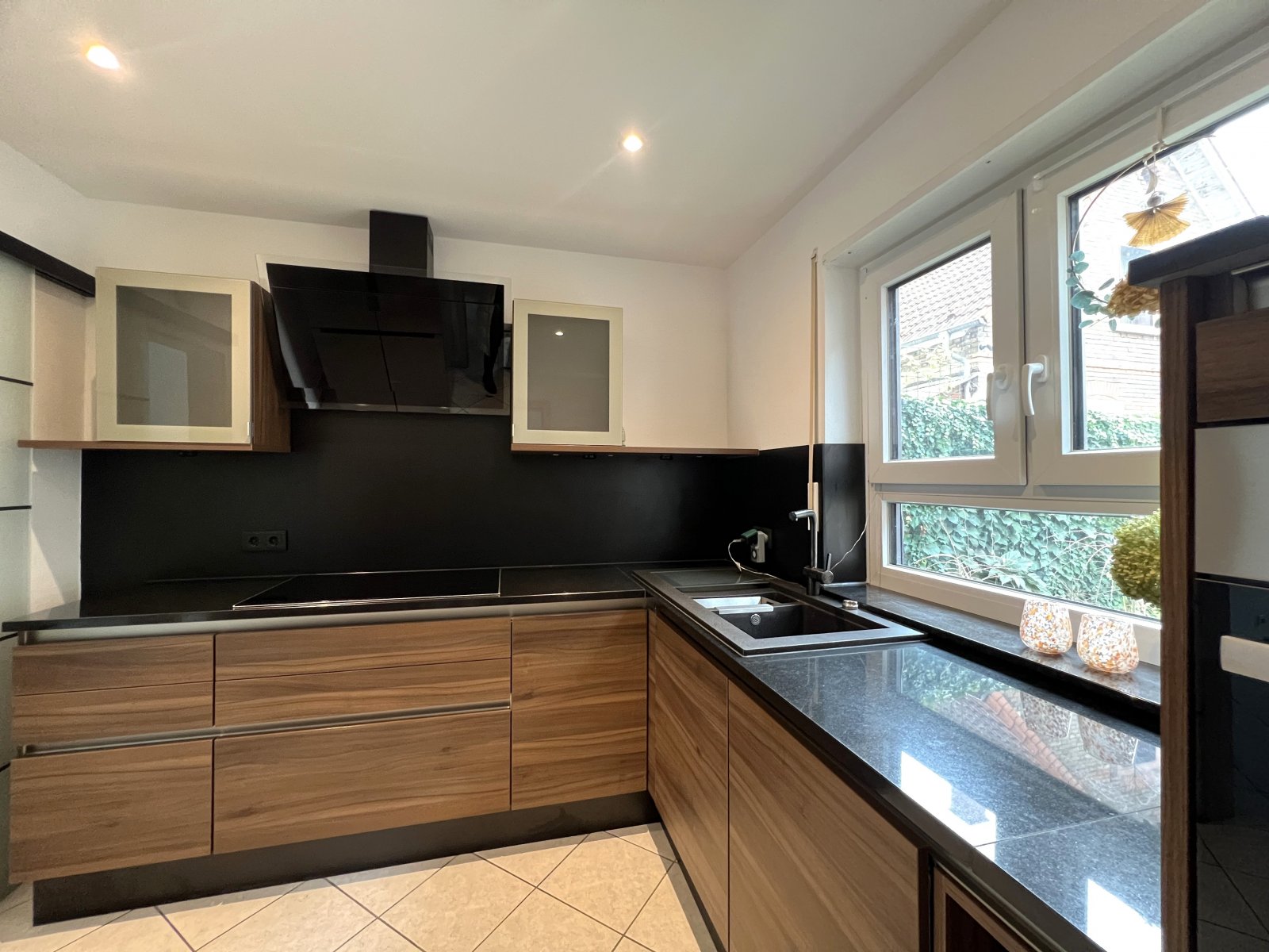 Charmante 2-Zimmer-Wohnung mit Einbauküche & Terrasse