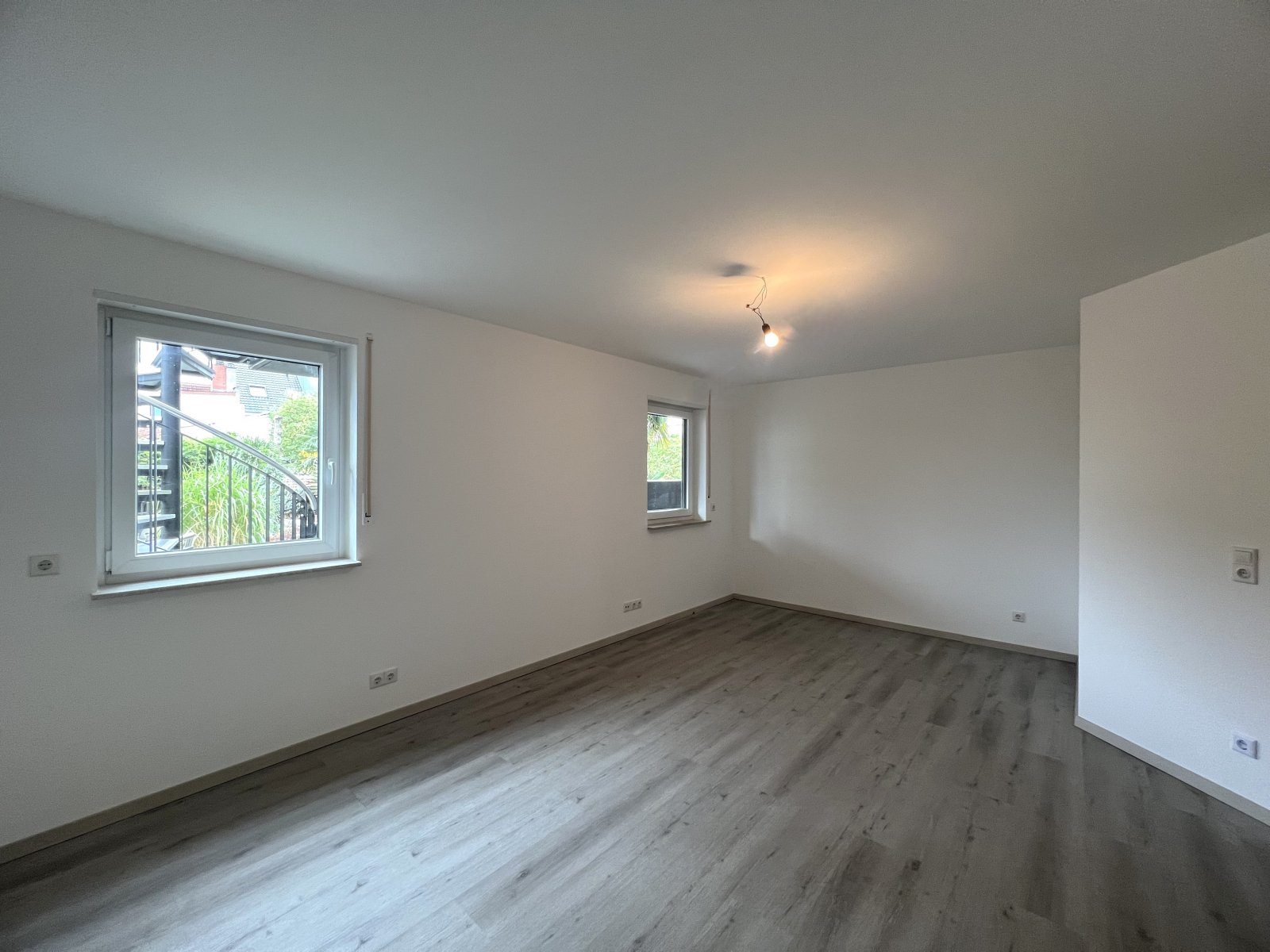 Charmante 2-Zimmer-Wohnung mit Einbauküche & Terrasse