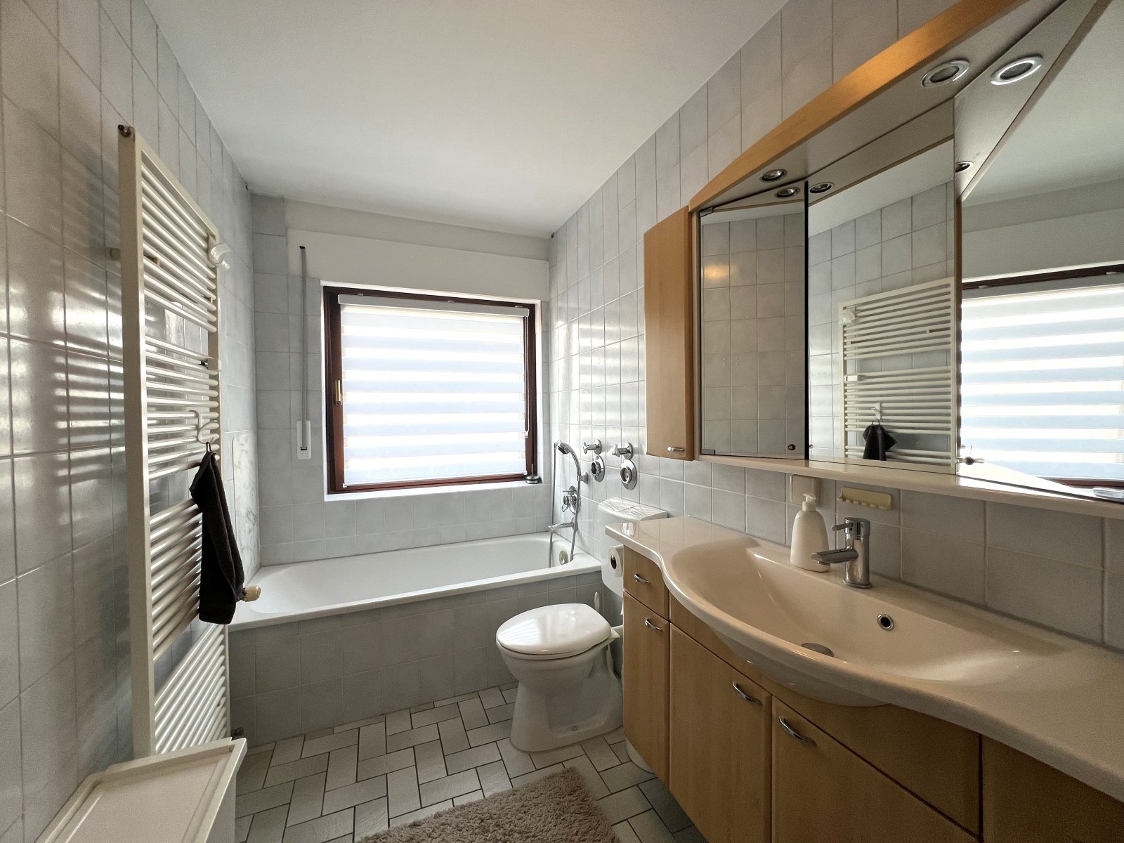 4-Zimmer-Wohnung mit 2 Balkonen