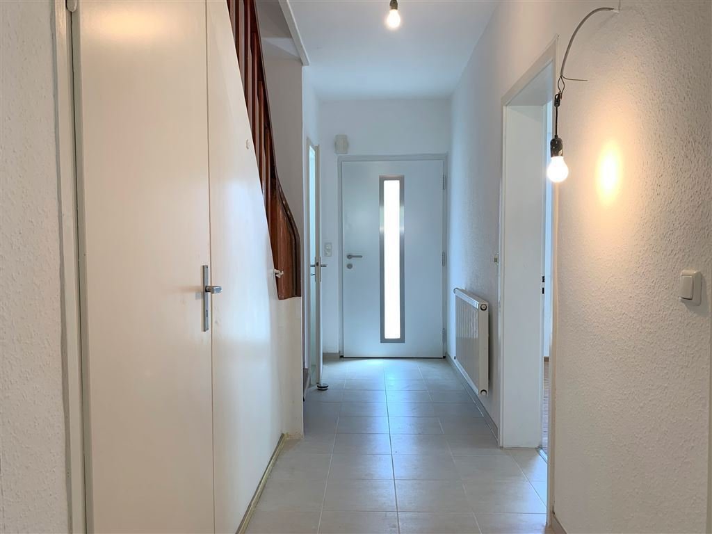 Liebevoll renoviertes Doppelhaus mit 3 Zimmern, Balkon & Innenhof