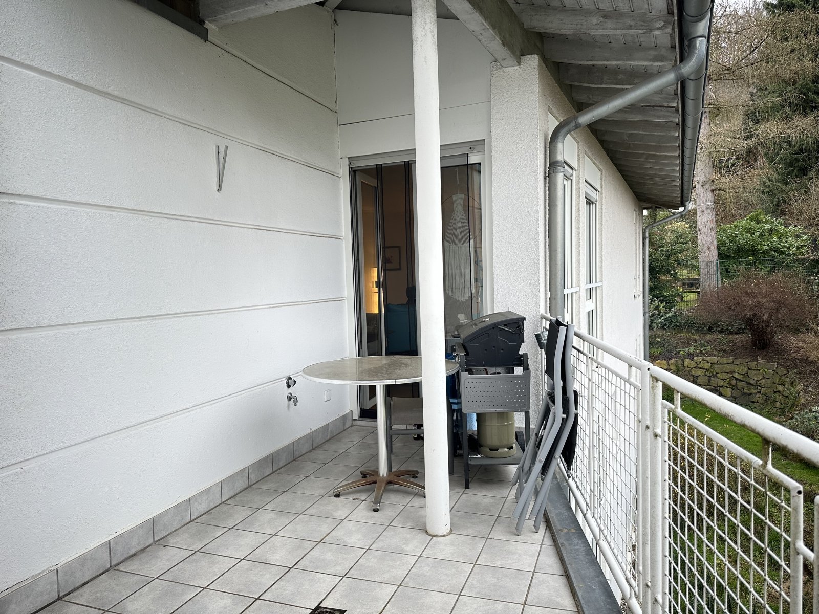 Großzügige 3-Zimmerwohnung in guter Lage mit Garage und Stellplatz