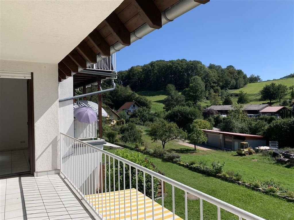 Weinheim: Helle 3-Zimmerwohnung naturnah gelegen 