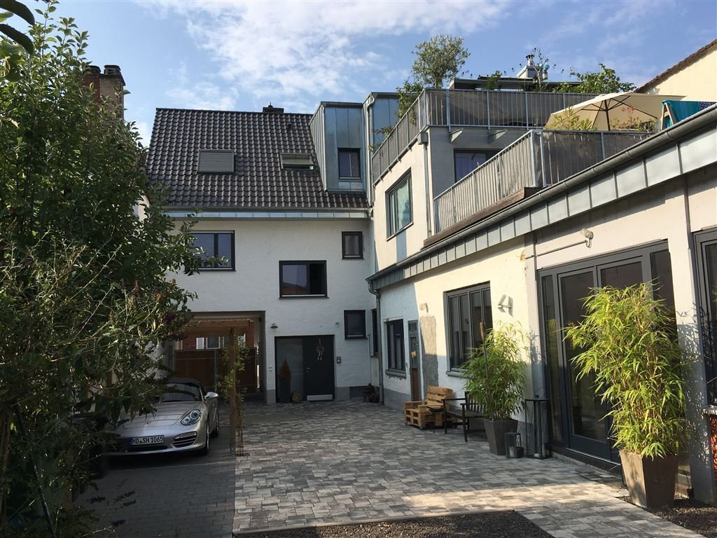 Weinheim , Bergstr: Dachgeschosswohnung mit großem Dachgarten sucht neue Liebhaber... 