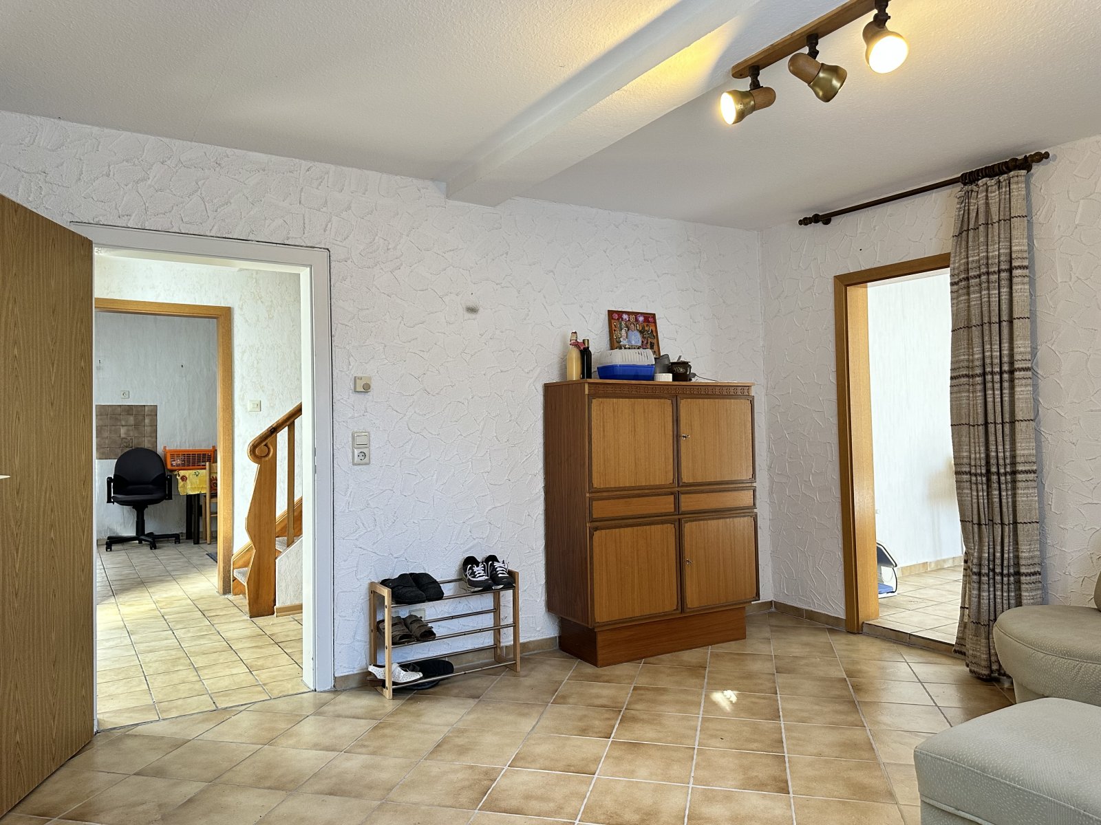 Wohnzimmer mit Nebenraum im EG Wohnzimmer mit Nebenraum im EG