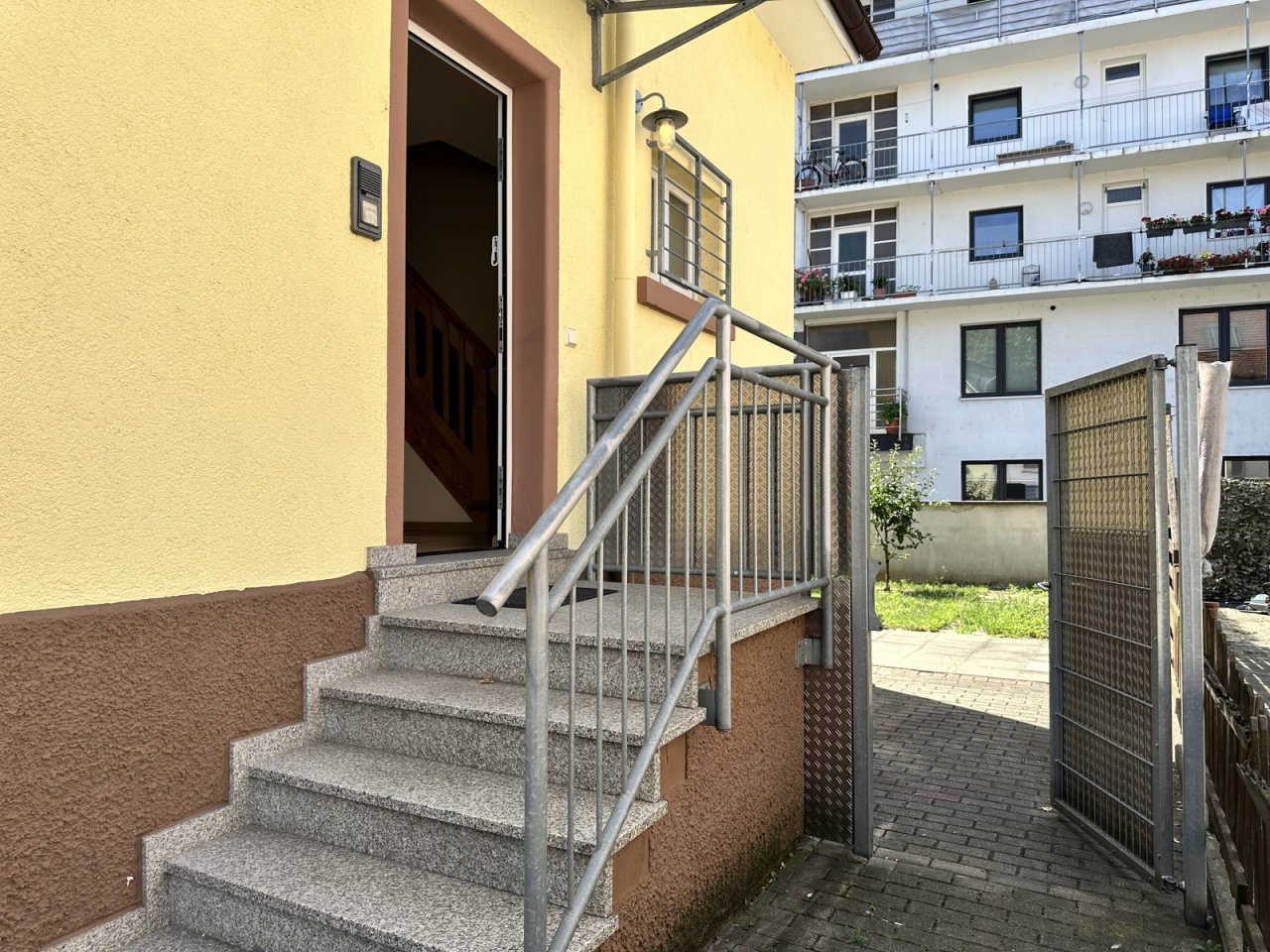 Zugang zum Garten Zugang zum Garten