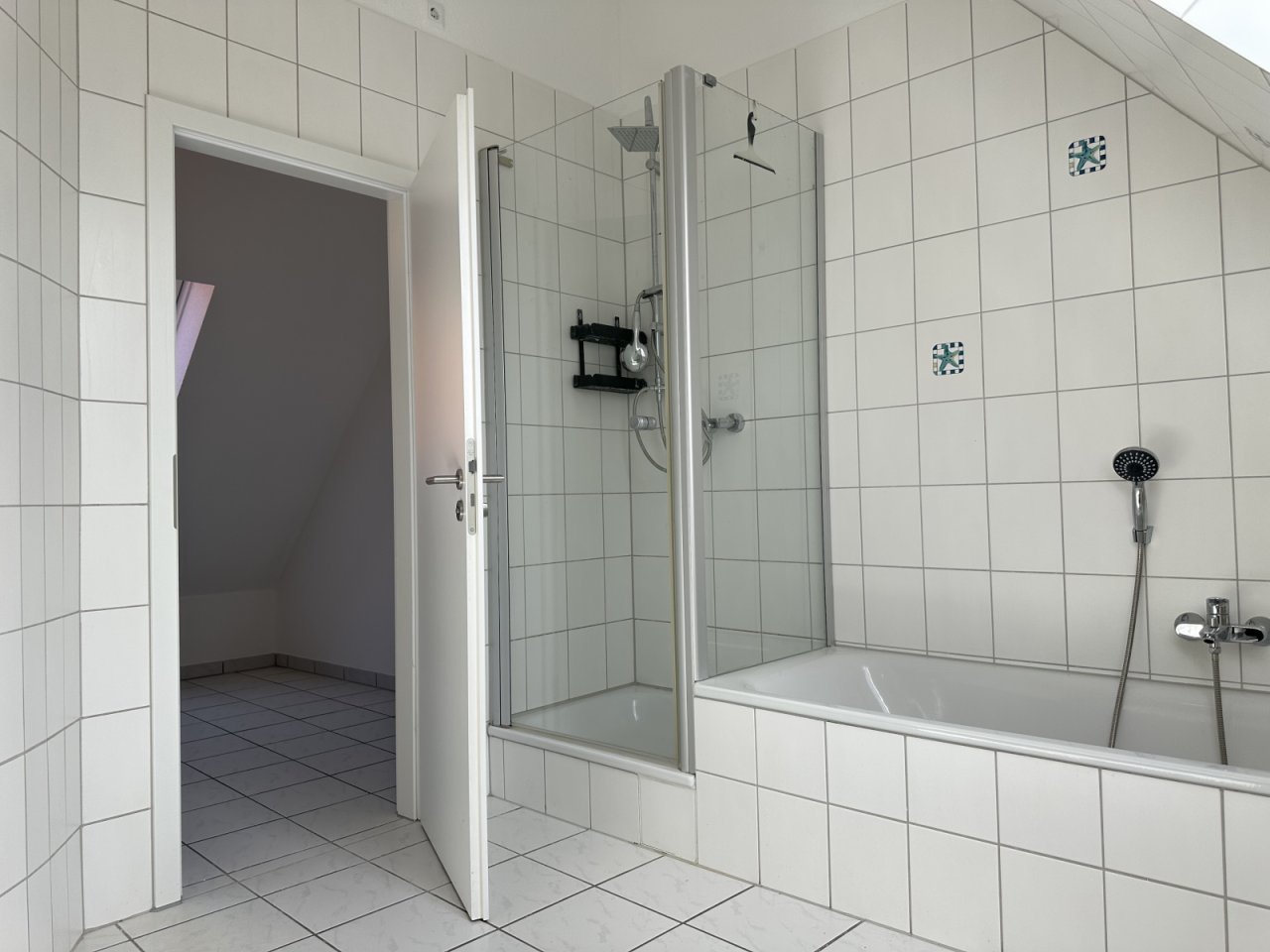 Badewanne & Dusche Badewanne & Dusche