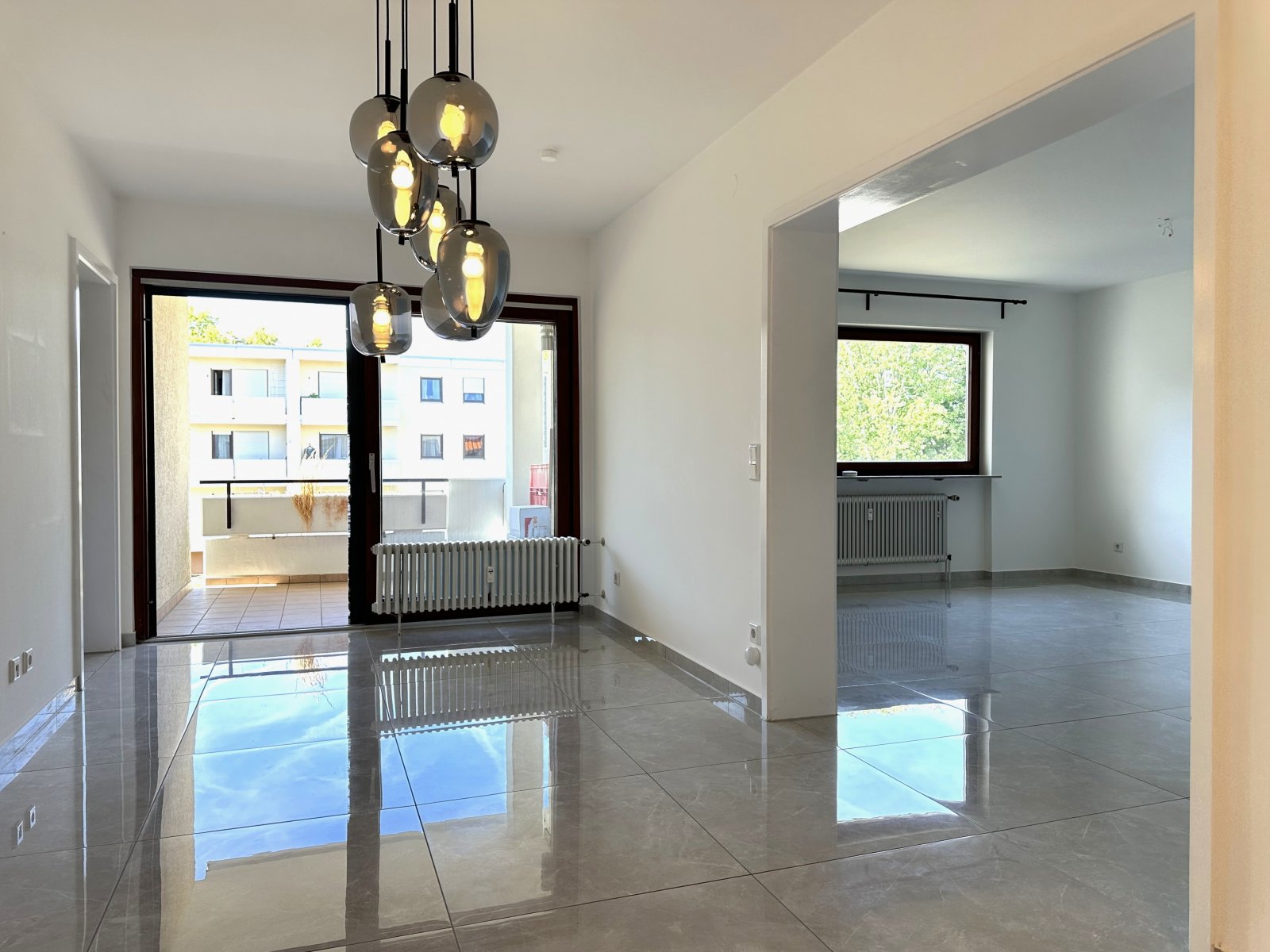 Großzügige 4-Zimmerwohnung mit 2 Balkonen, Hobbyraum & TG-Stellplatz in der Weinheimer Weststadt Großzügige 4-Zimmerwohnung mit 2 Balkonen, Hobbyraum & TG-Stellplatz in der Weinheimer Weststadt