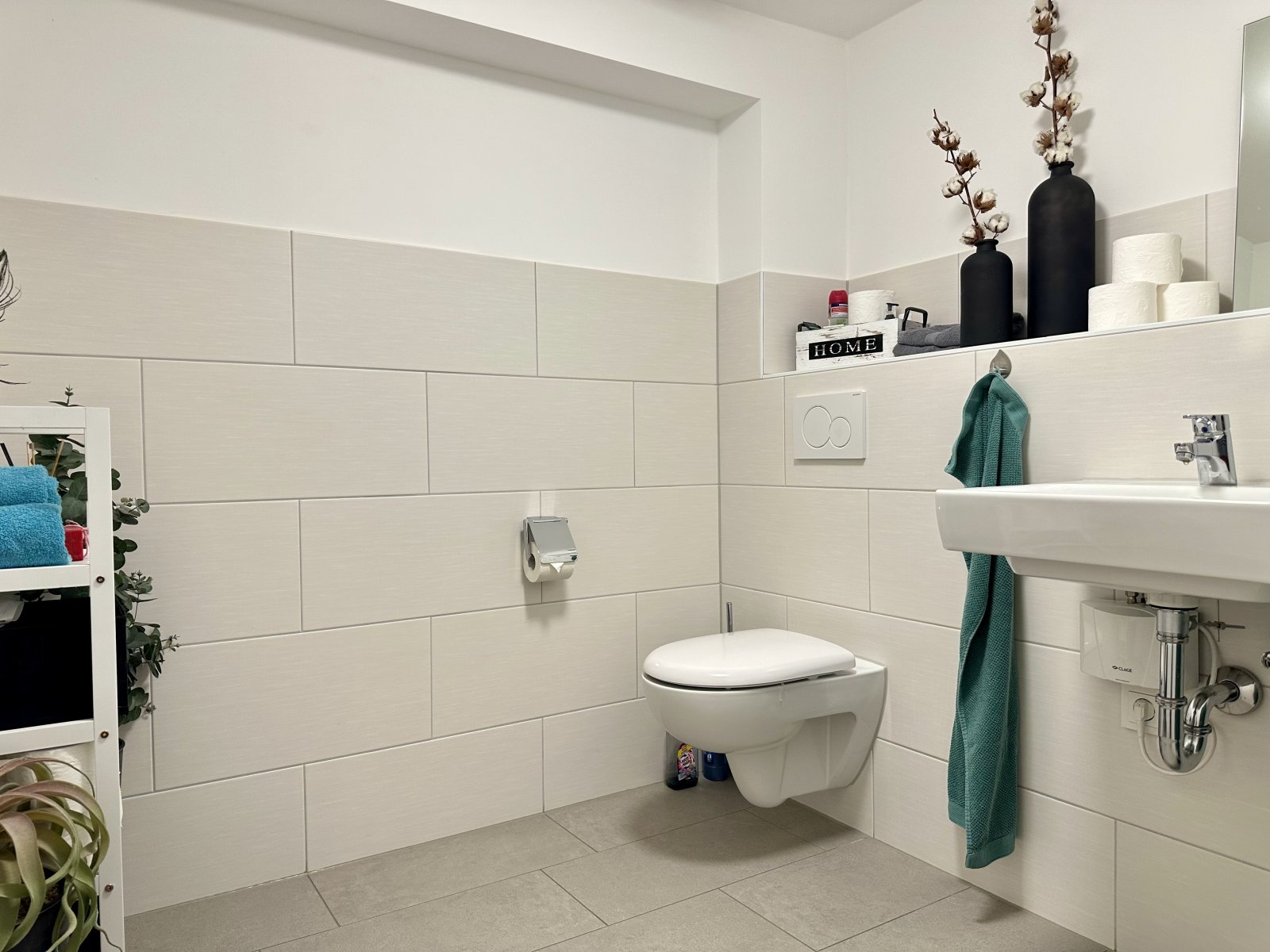 Bad mit WC Bad mit WC