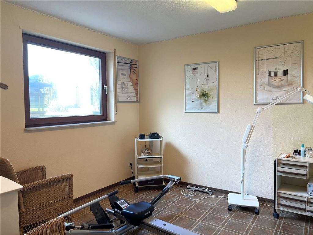 Einliegerwohnung - Einliegerwohnung -