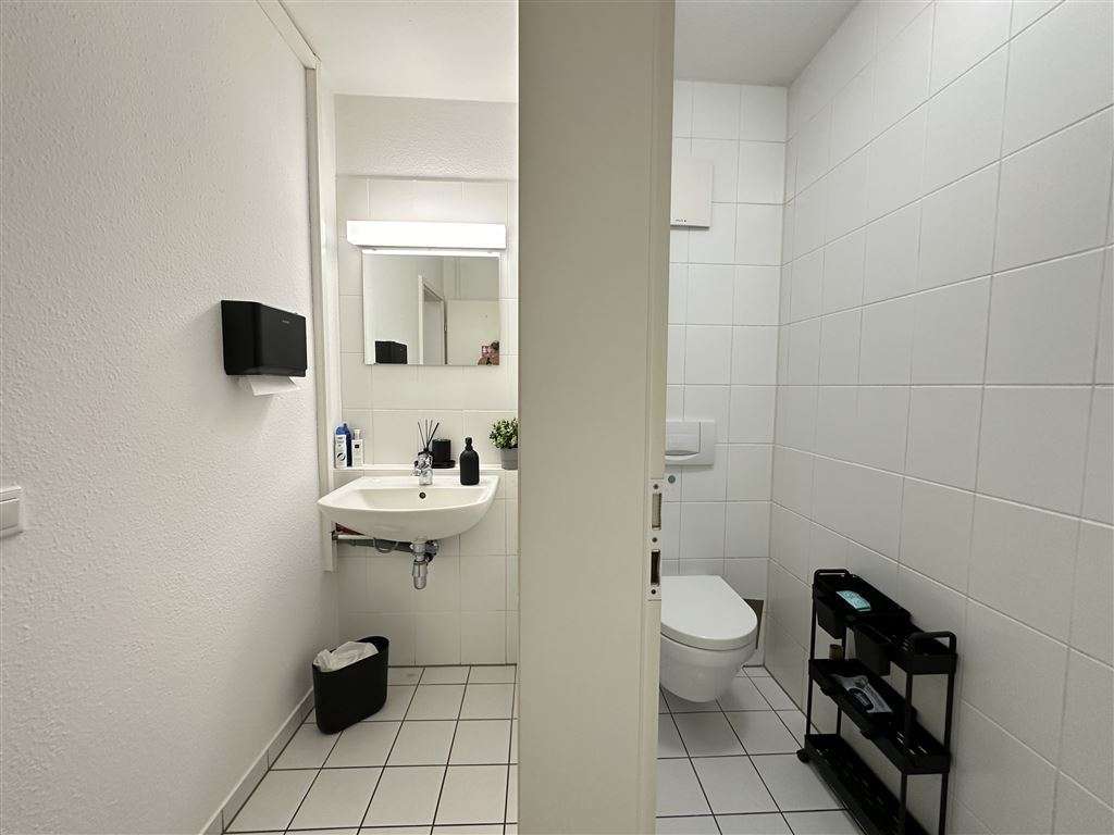 Toilette Untergeschoss Toilette Untergeschoss