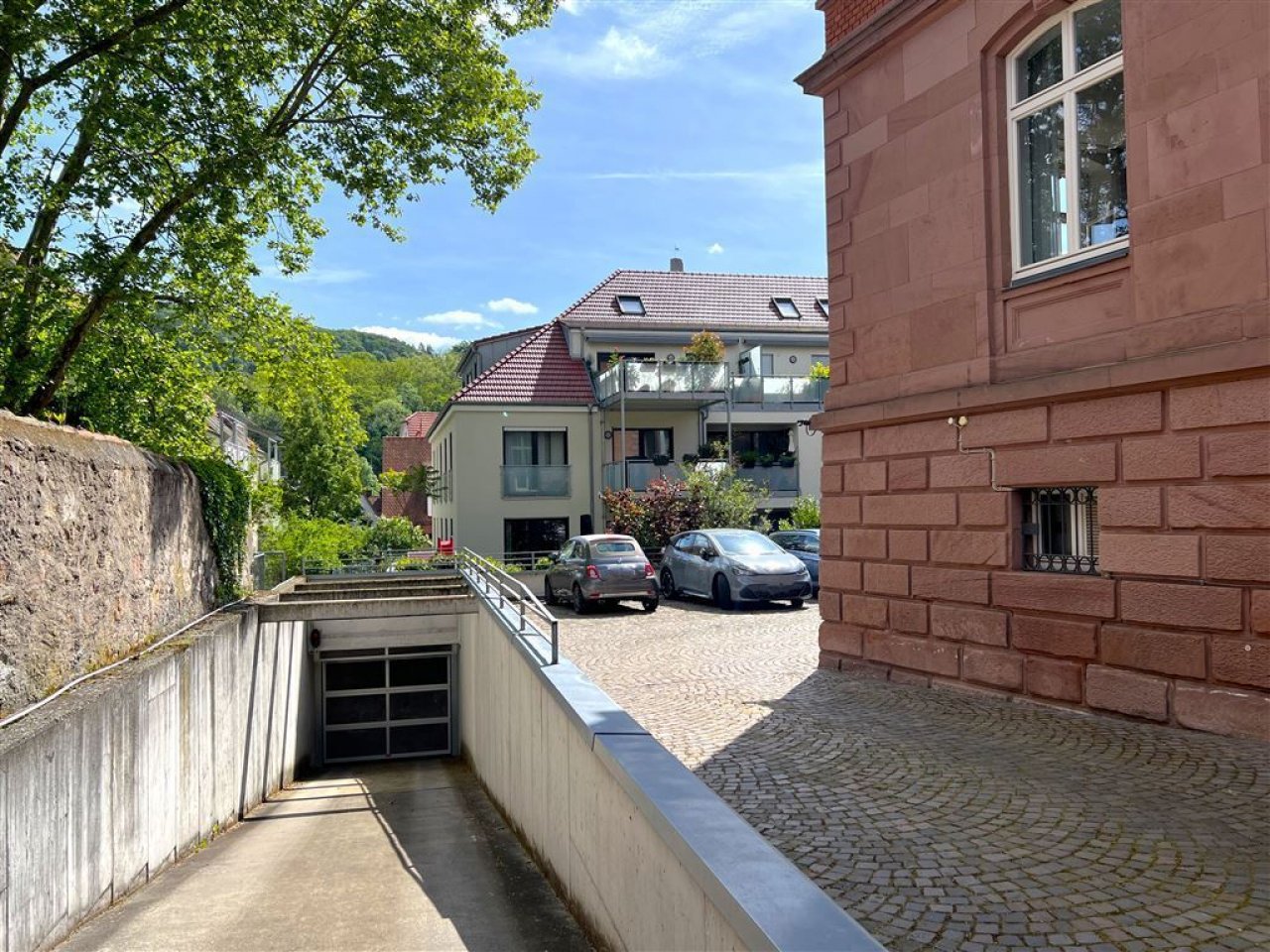 Tiefgarageneinfahrt Tiefgarageneinfahrt