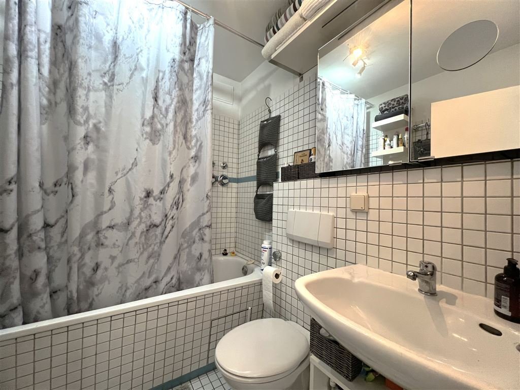 Bad mit Badewanne Bad mit Badewanne