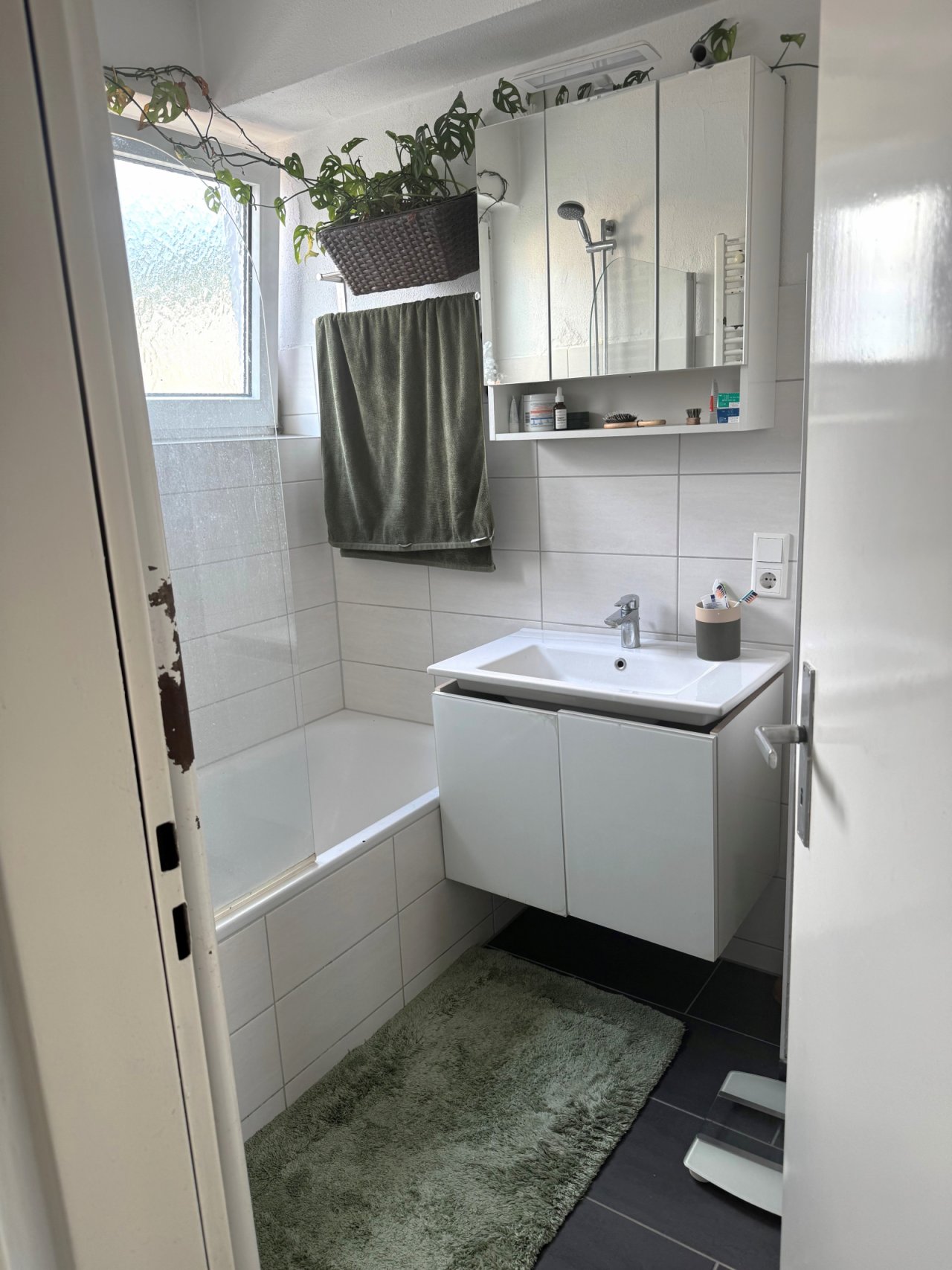 Tageslichtbad mit Badewanne Tageslichtbad mit Badewanne