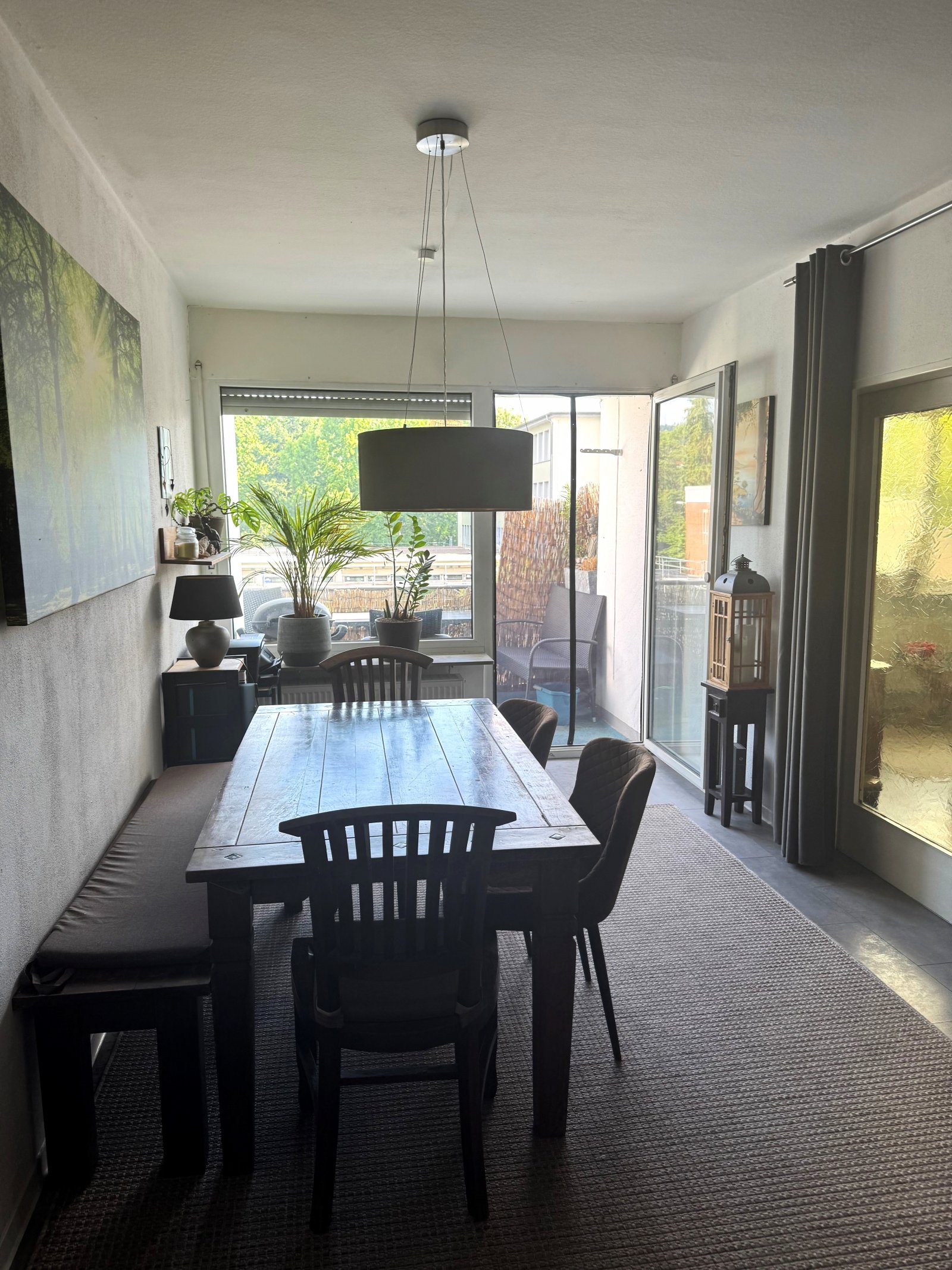 Esszimmer mit Balkon Esszimmer mit Balkon