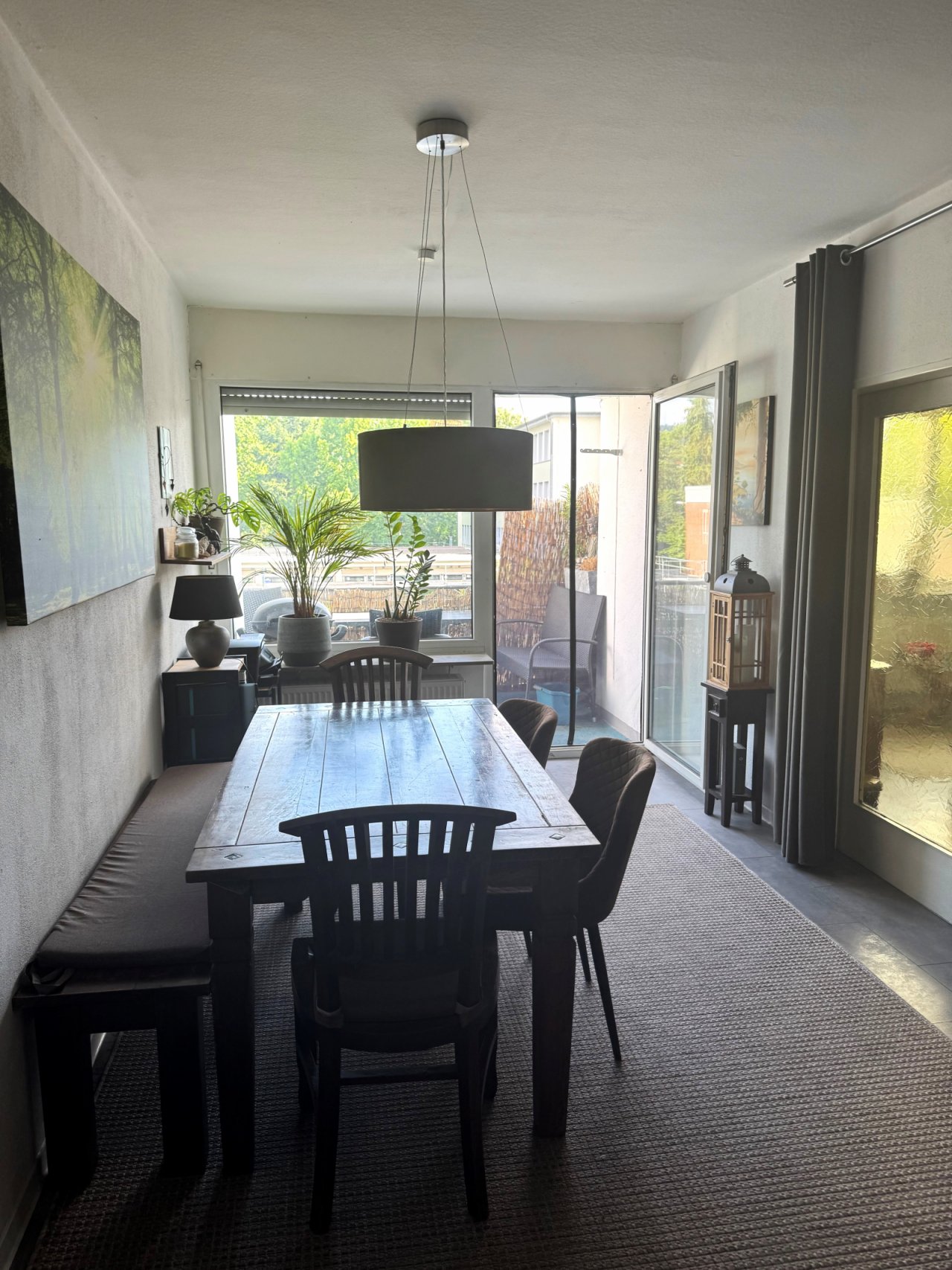Esszimmer mit Balkon Esszimmer mit Balkon