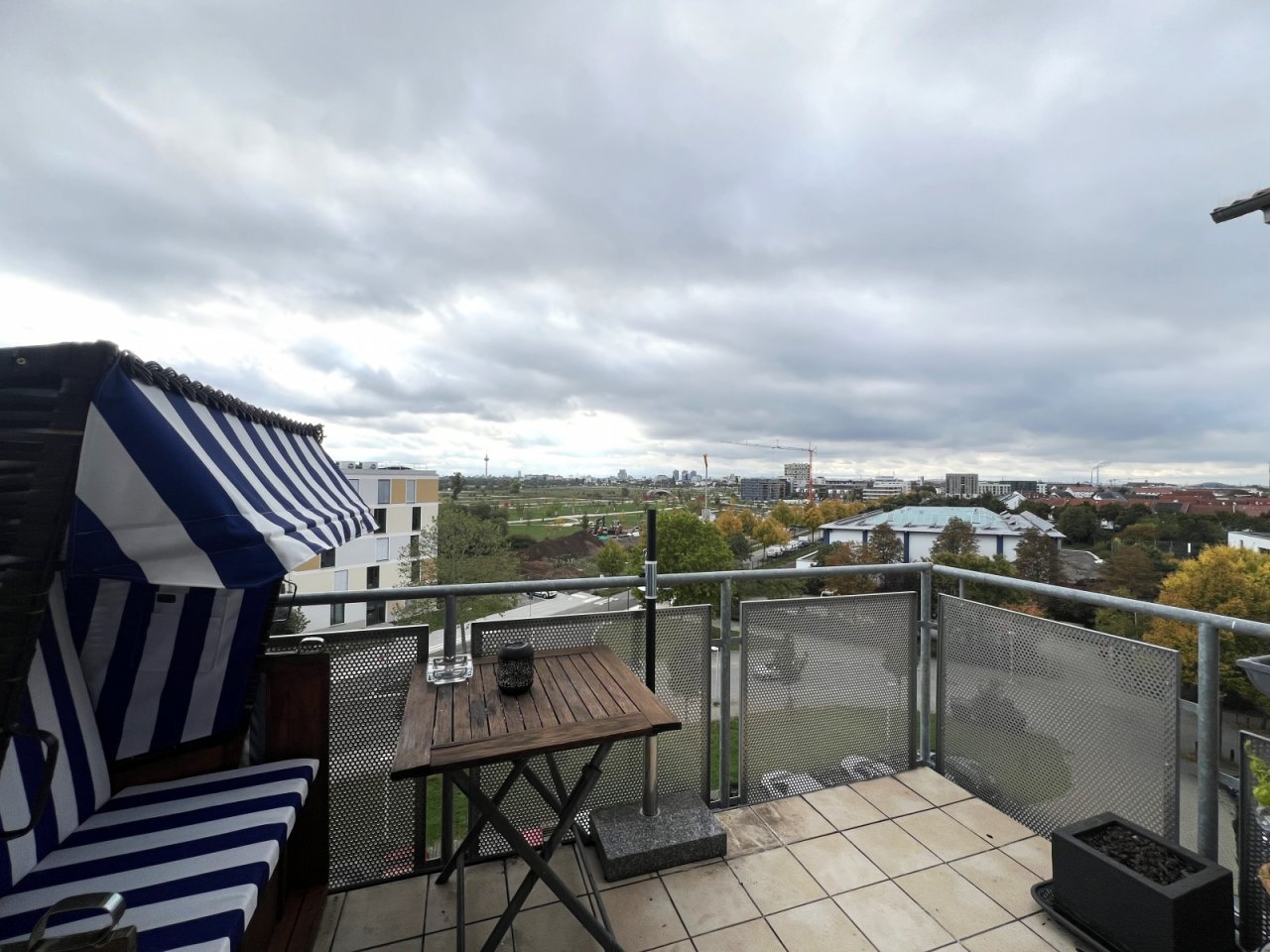Balkon mit tollem Fernblick Balkon mit tollem Fernblick