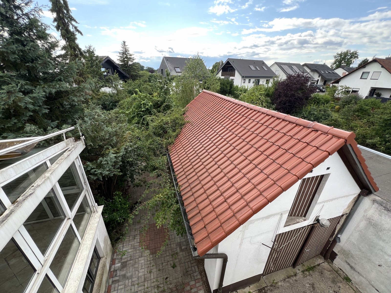 Blick in den Hof & Garten