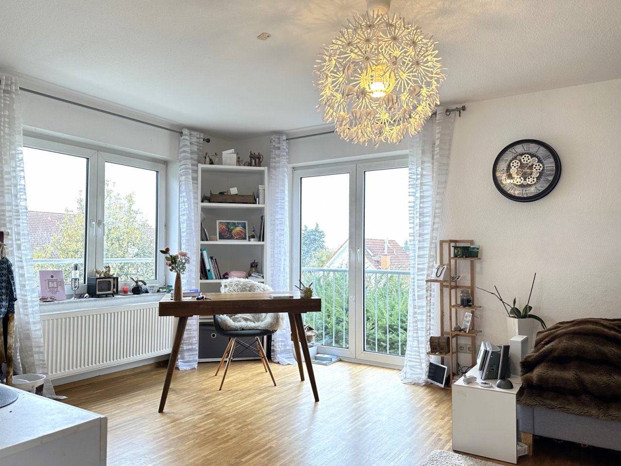 Schlaf- Jugendzimmer im Obergeschoss Schlaf- Jugendzimmer im Obergeschoss