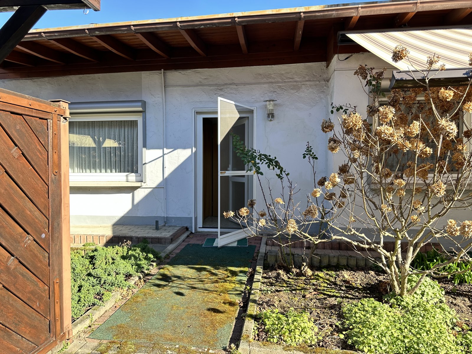 separater Eingang in den Anbau